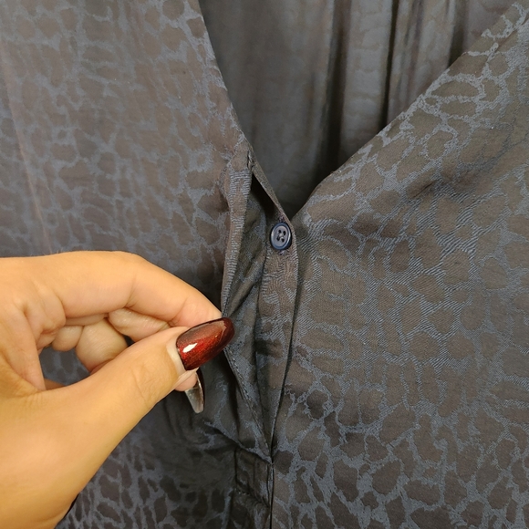 Dex Navy Blue Plus Size 1X Leopard Print Long Sleeve Blouse Top Office Work - Picture 5 of 13